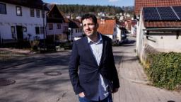 Suriyeli mülteci, savaştan kaçtıktan yıllar sonra Alman kentinin belediye başkanı seçildi
