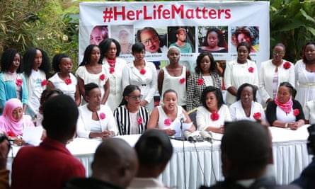 İnsan hakları grupları Kenya’daki kadın cinayetlerinin ulusal bir kriz olduğunu söylüyor |  Küresel gelişme